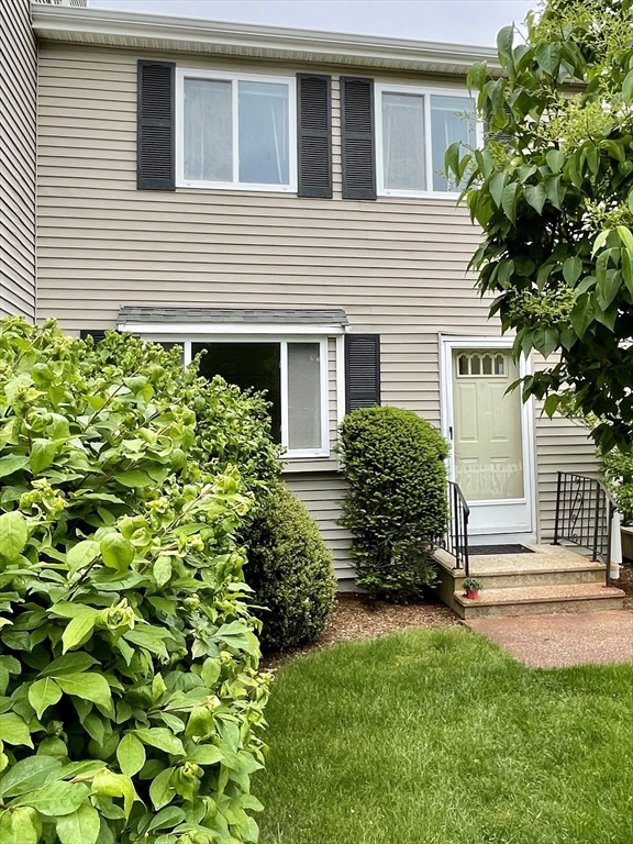 4 Erick Rd, Mansfield