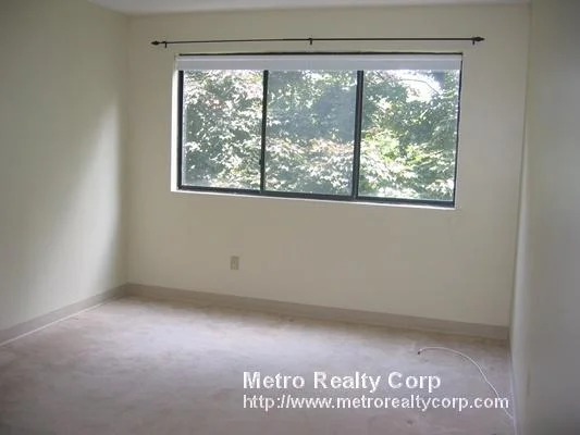 70 Centre St, Coolidge Corner