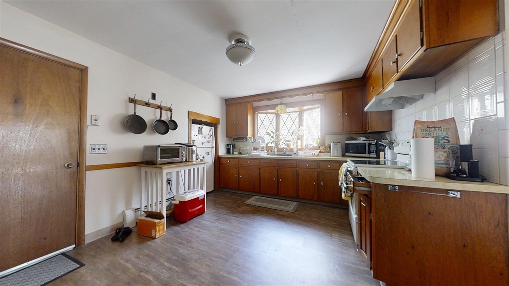 53 Quincy St, Watertown