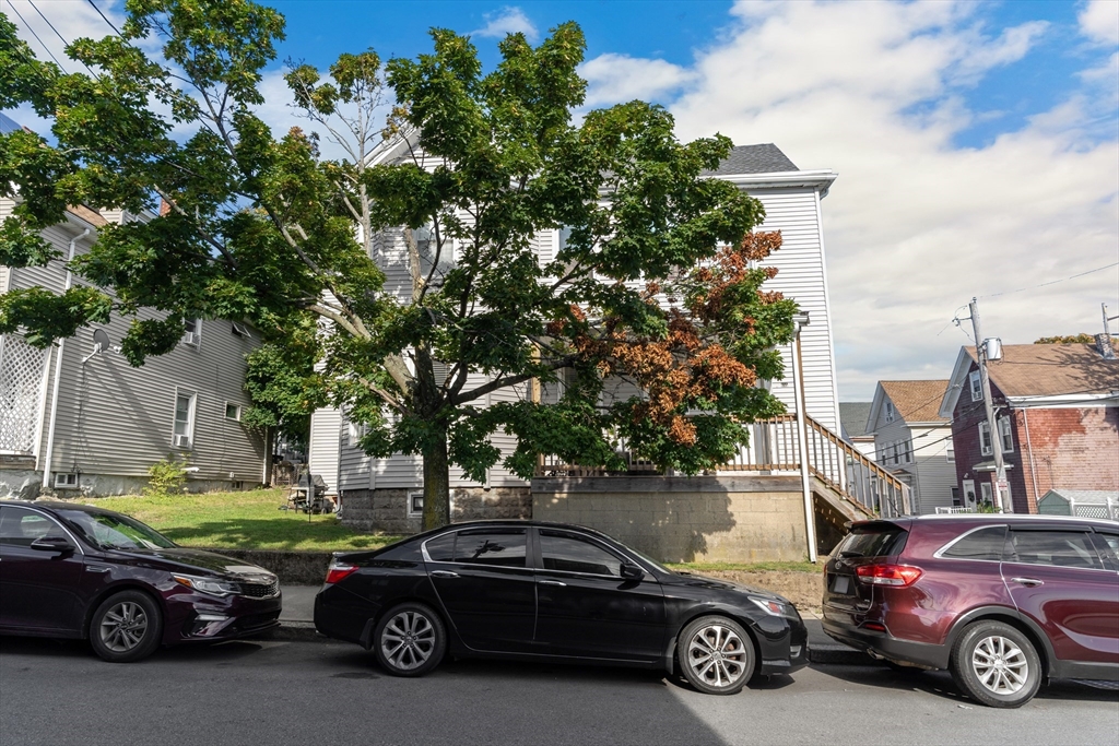 655 Cross St, Malden