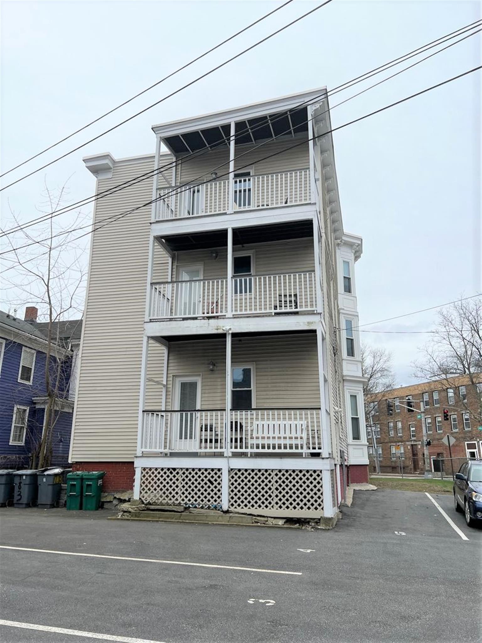 183 River St, Cambridgeport