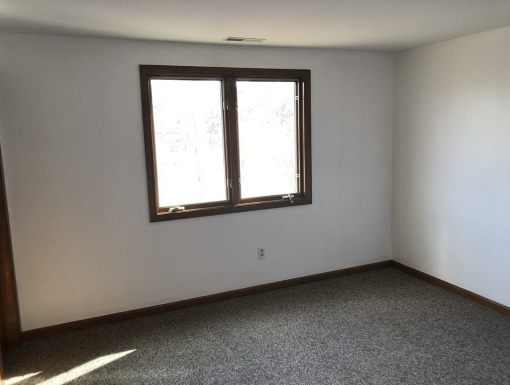 333 1st St Blvd, Lowell