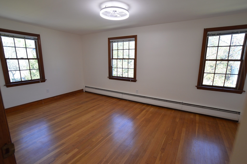 24 Beverly, Marblehead