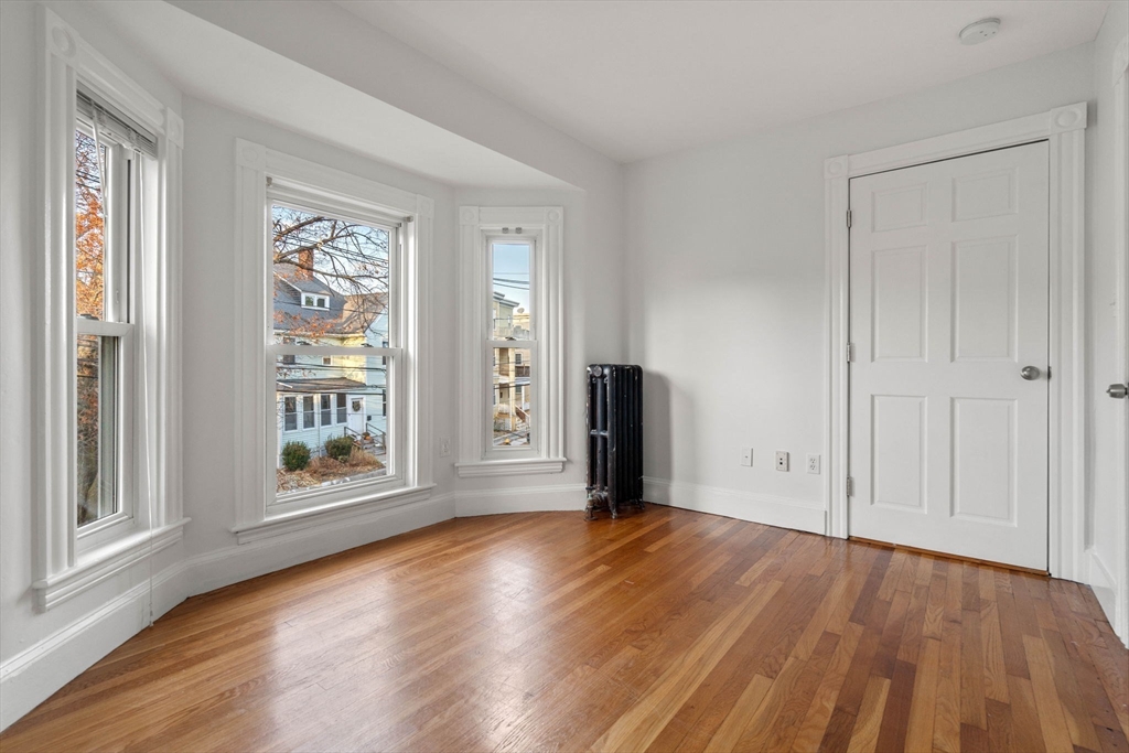 15 Bradbury St, Allston