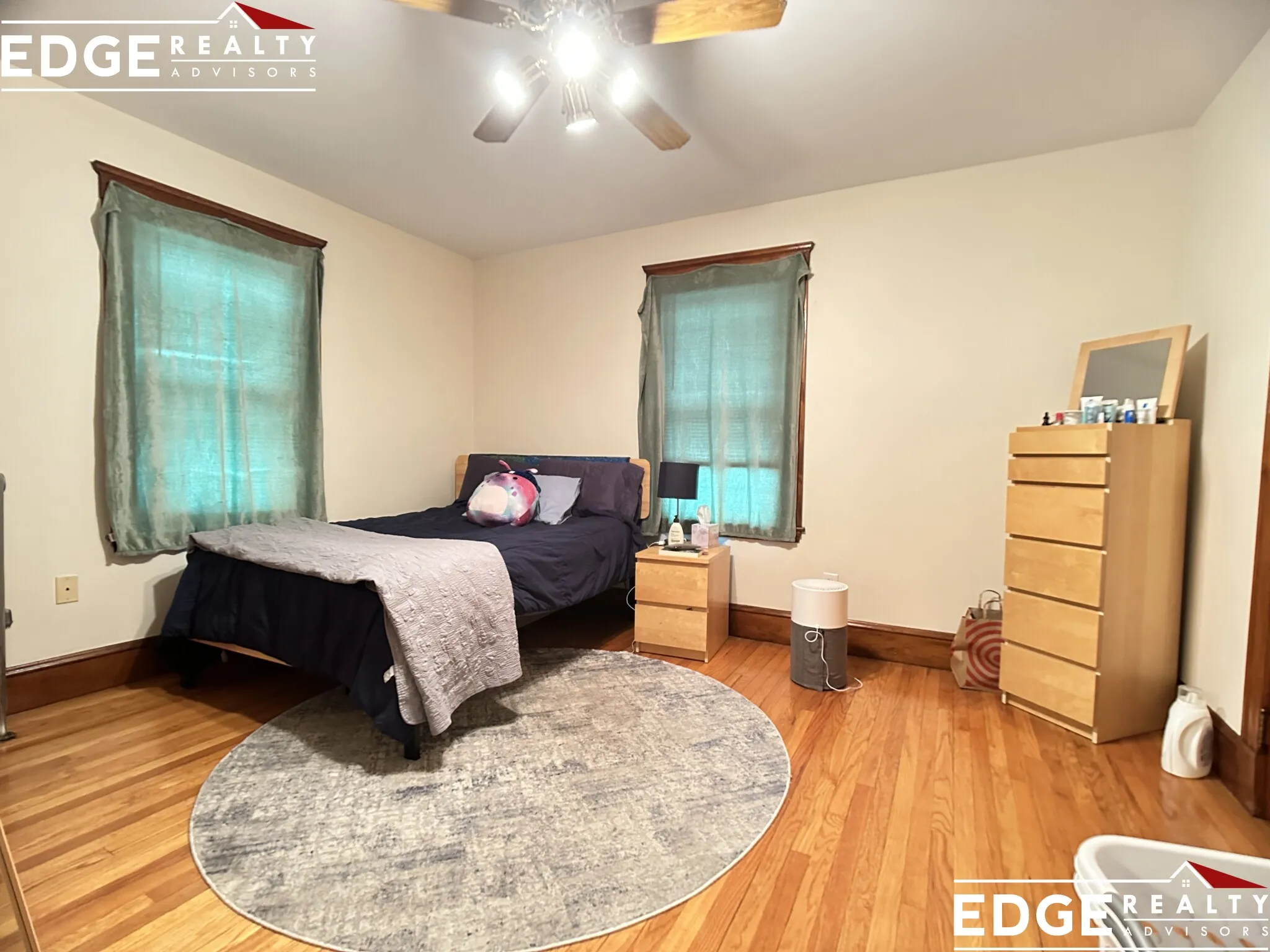 24 Dickinson Rd, Brighton