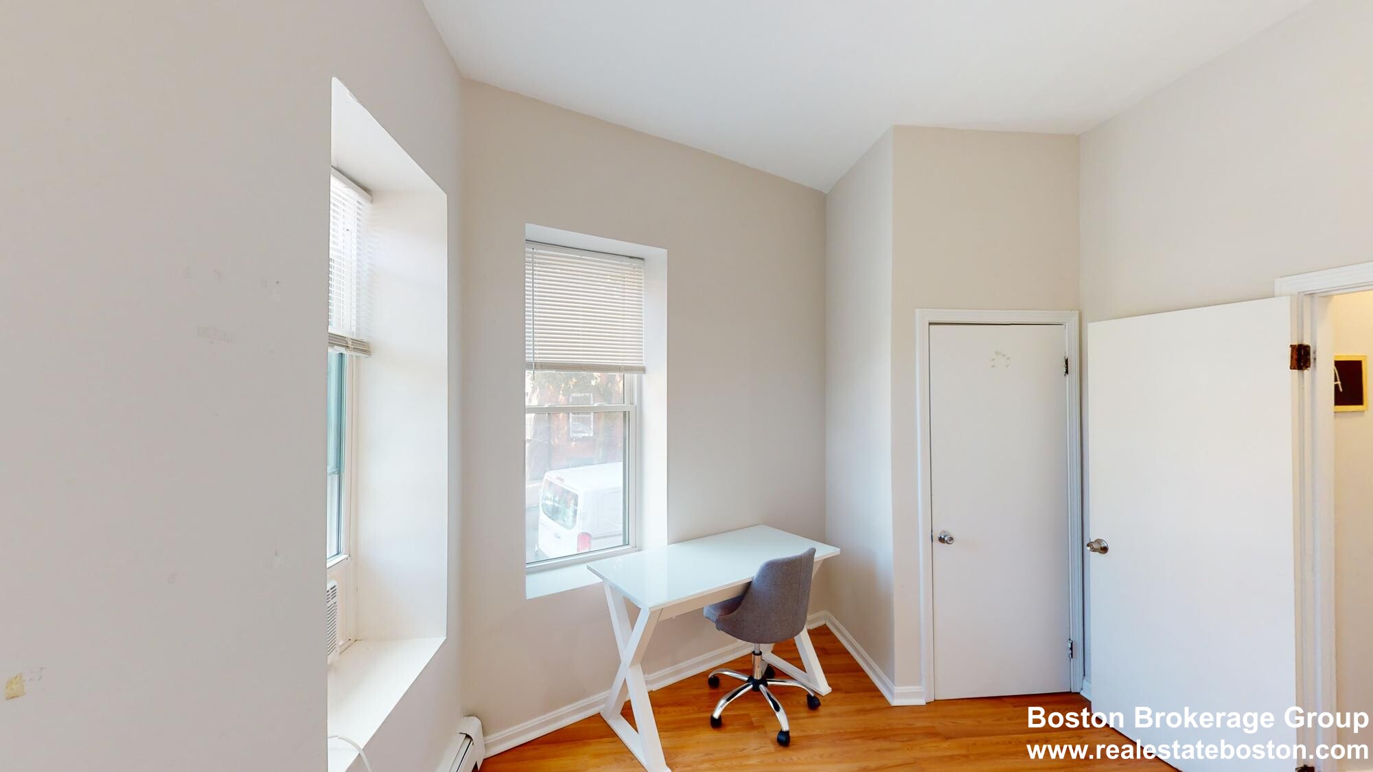 96 Hammond St, Roxbury