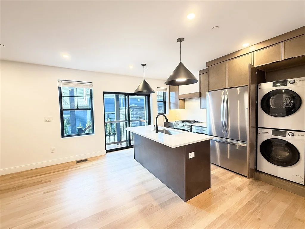 99 5th St, East Cambridge