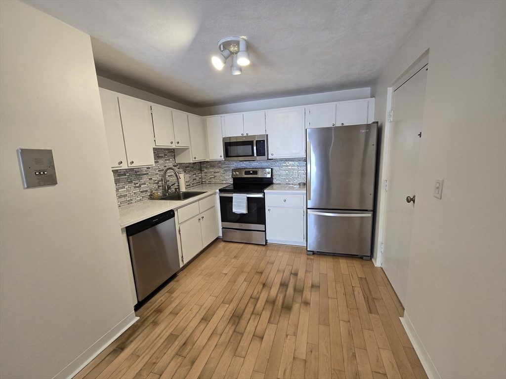 38 Bennett St, Wakefield