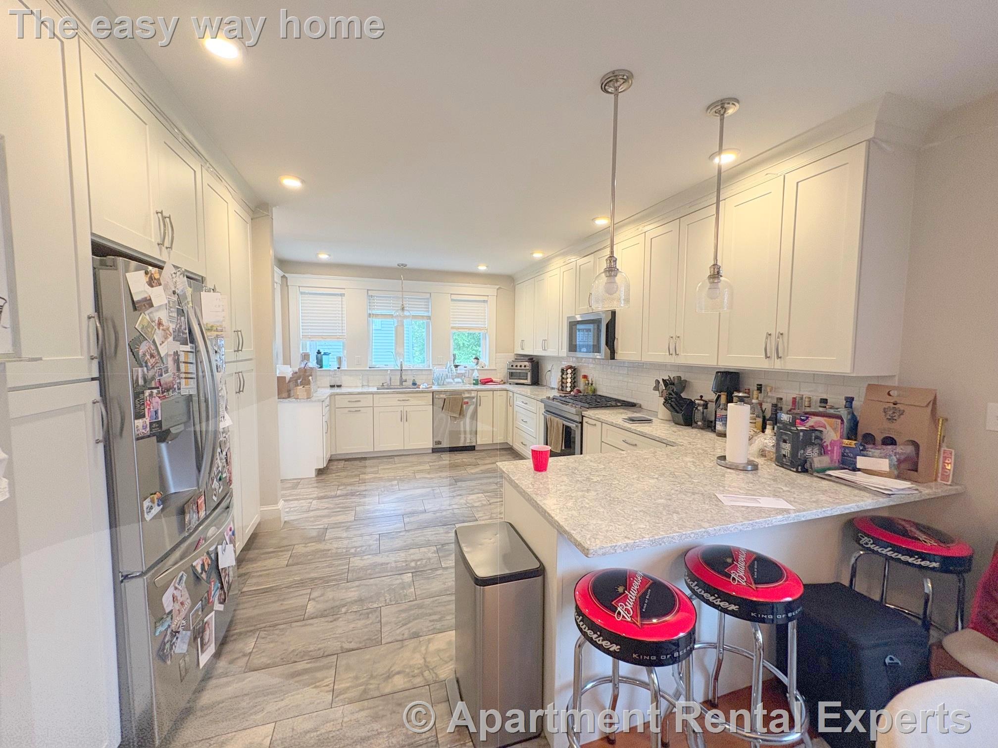 17 Dickson St, Teele Square