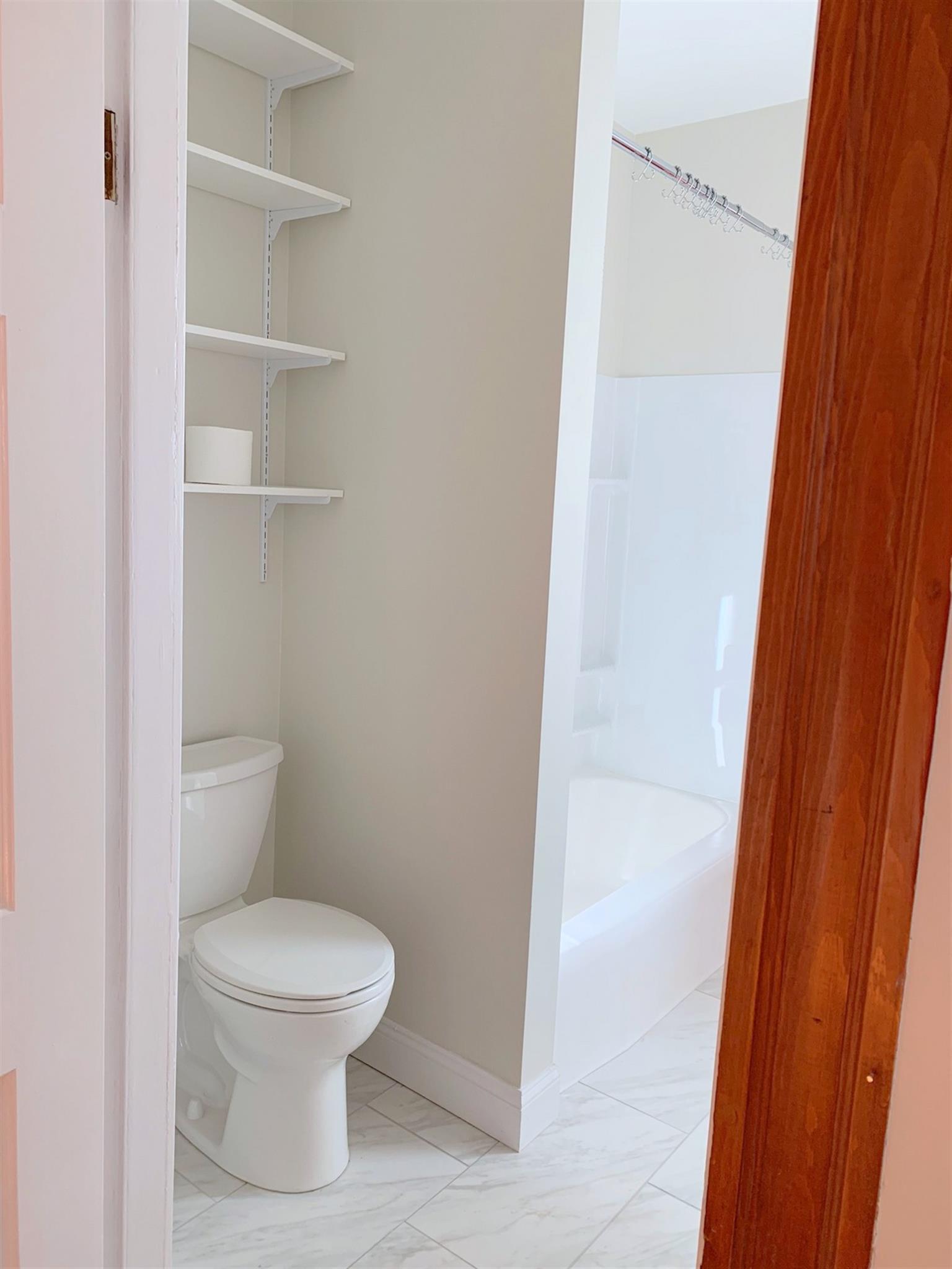 95 Cedar St, Powder House Square