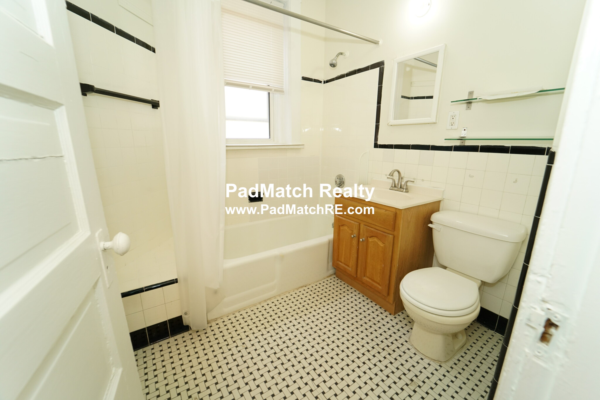 208 Winthrop Rd, Aspinwall Hill