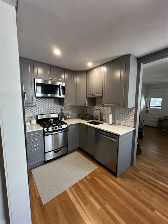 124 Sutherland Rd, Brighton