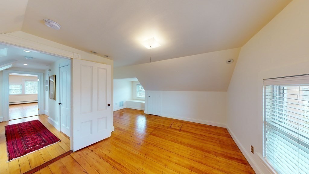 52 Hillsdale Rd, Tufts University