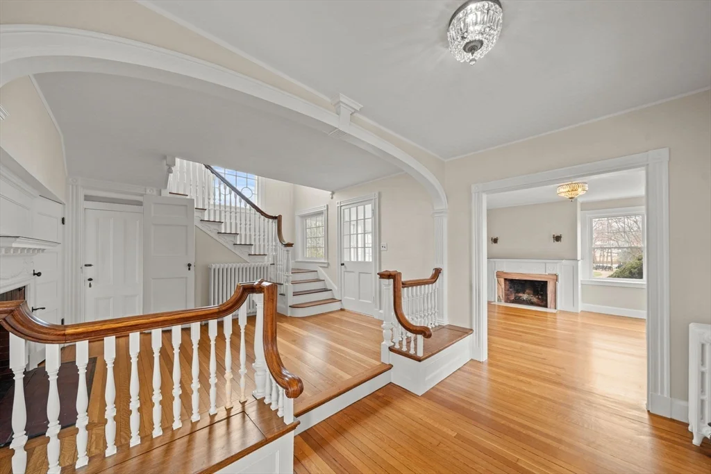 60 Powder House Rd, Lawrence Estates