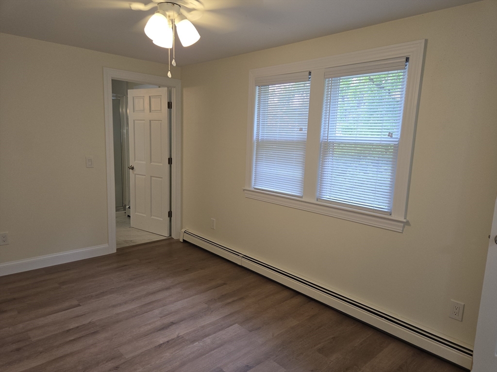 38 Main St, Pepperell