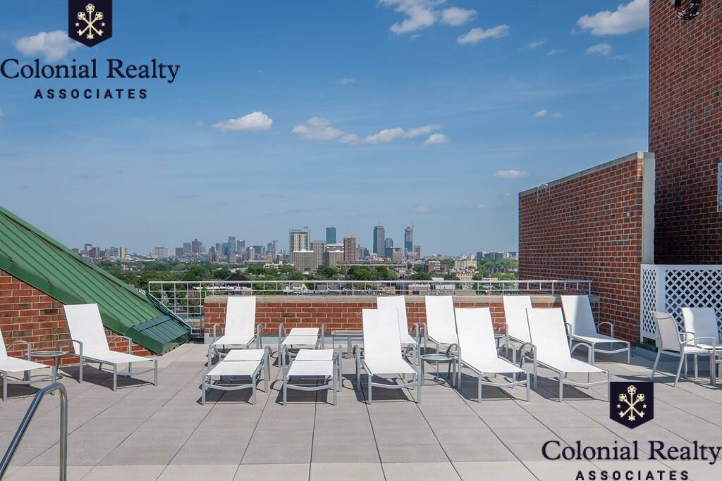 15 North Beacon St, Allston