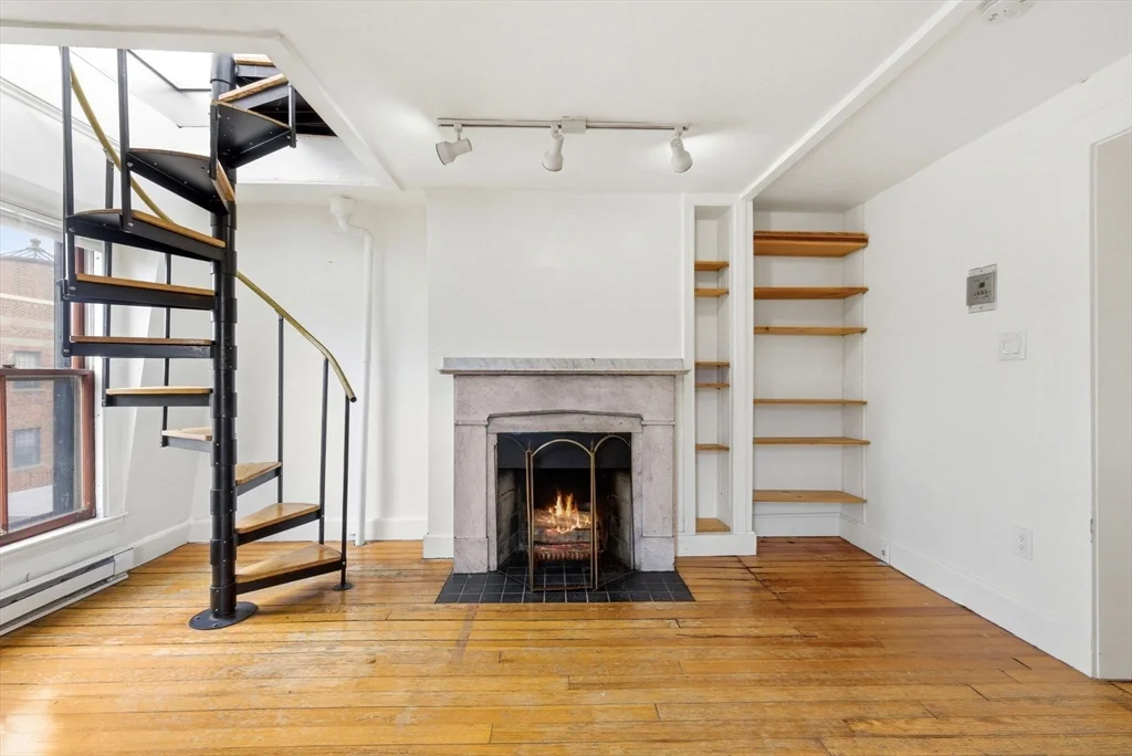 49 Brimmer St, Beacon Hill