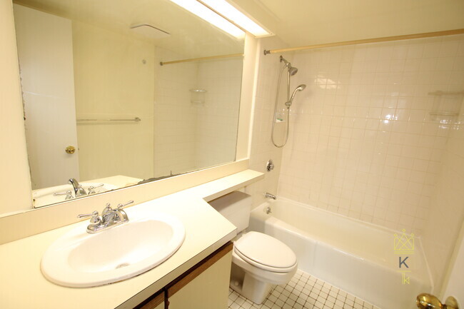 85 Brainerd Rd, Brighton