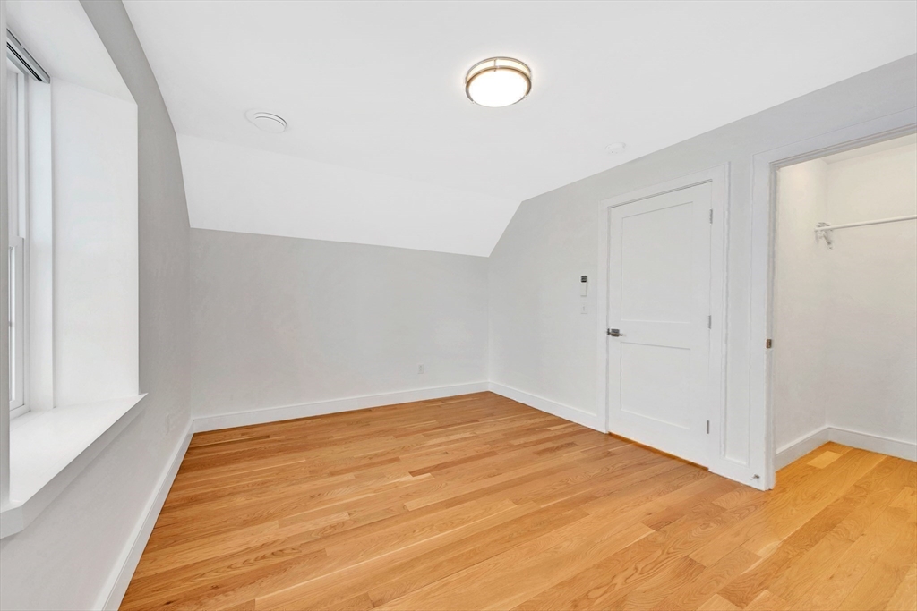 154 Highland St, Roxbury