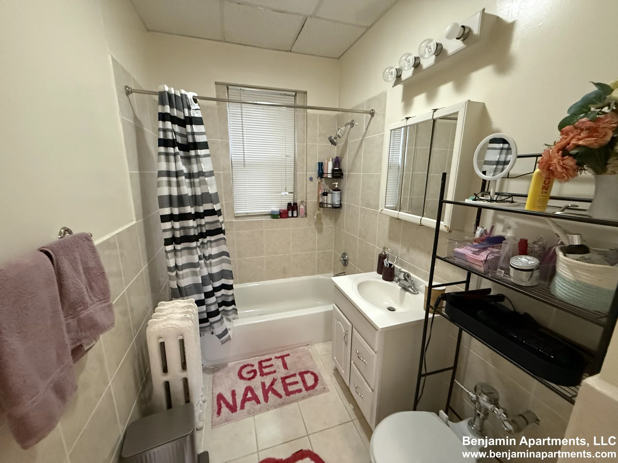 879 Beacon St, Fenway