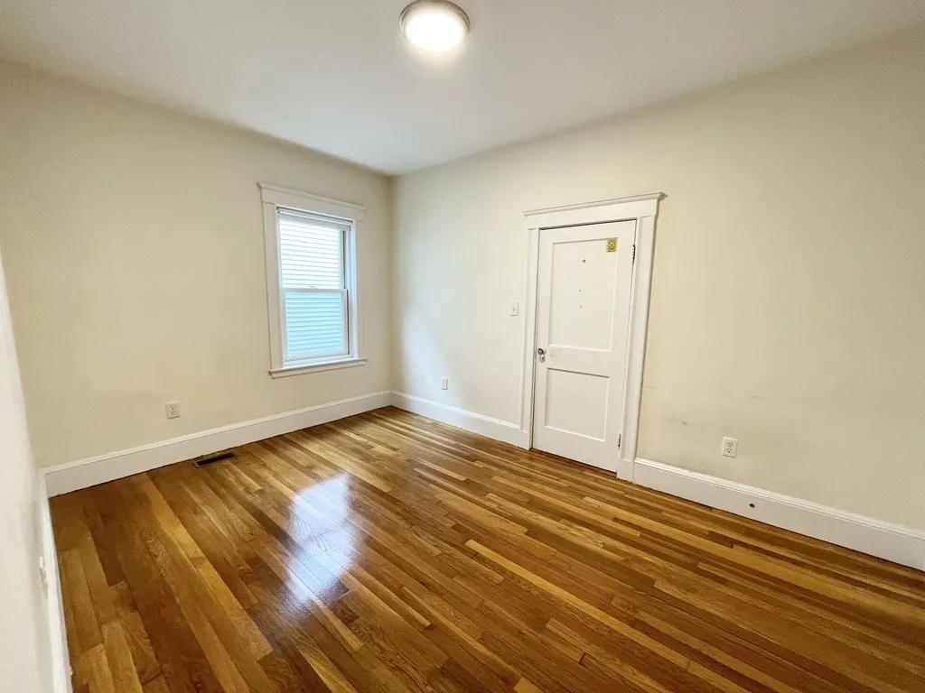 15 Sunset St, Boston
