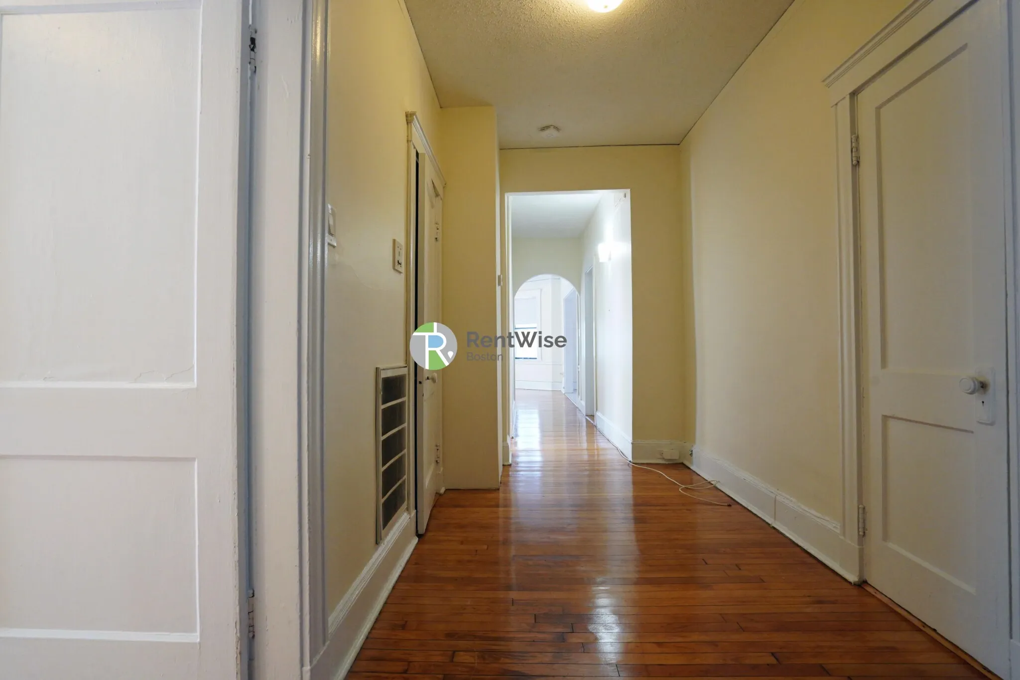 24 Hamilton Rd, North Brookline