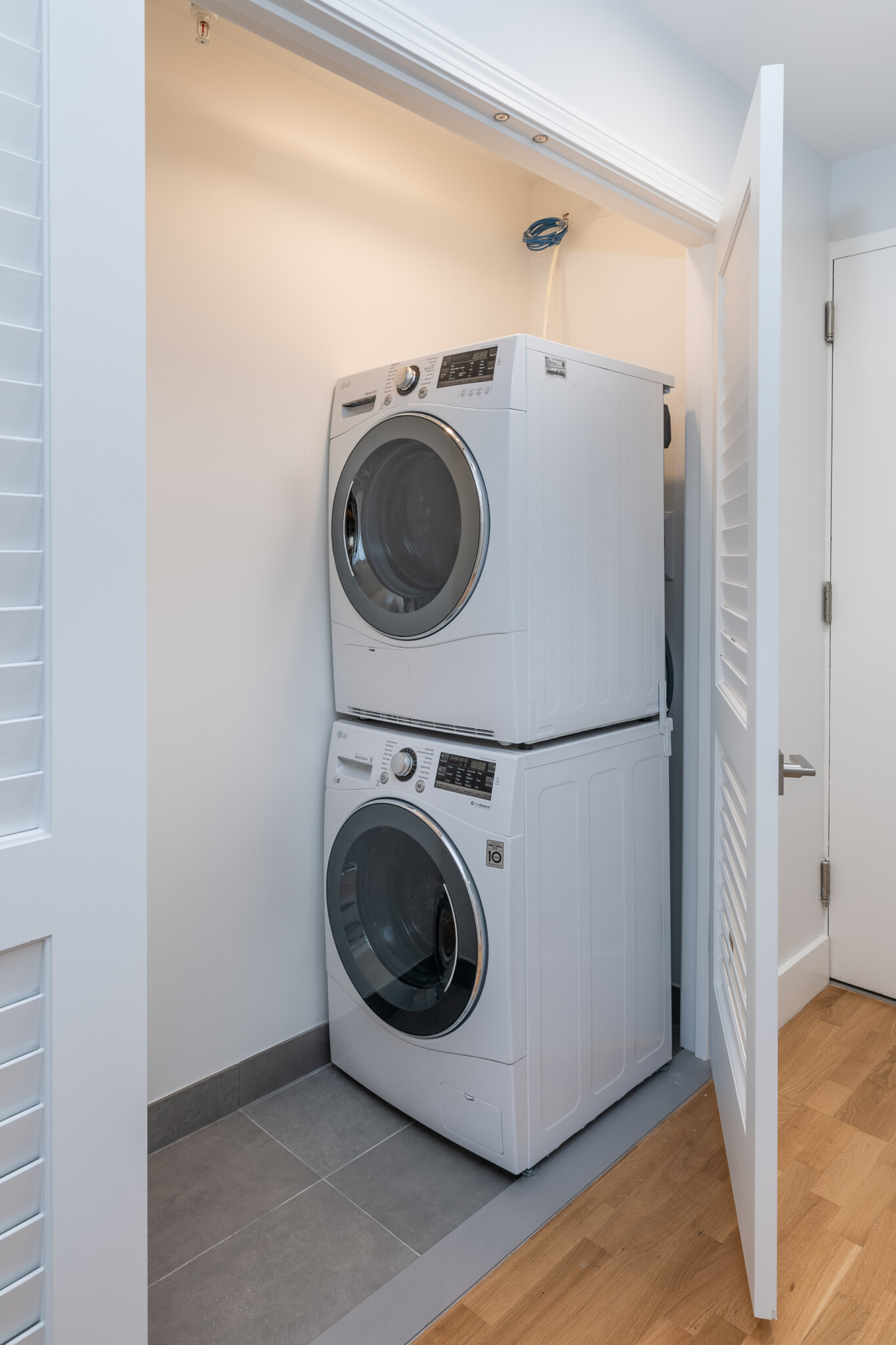 1410 Columbia Rd, South Boston