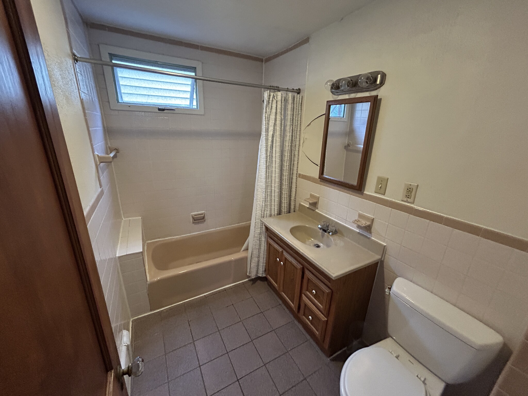 59 Quincy St, Medford