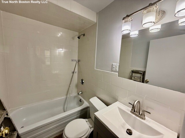 436 Commercial St, North End