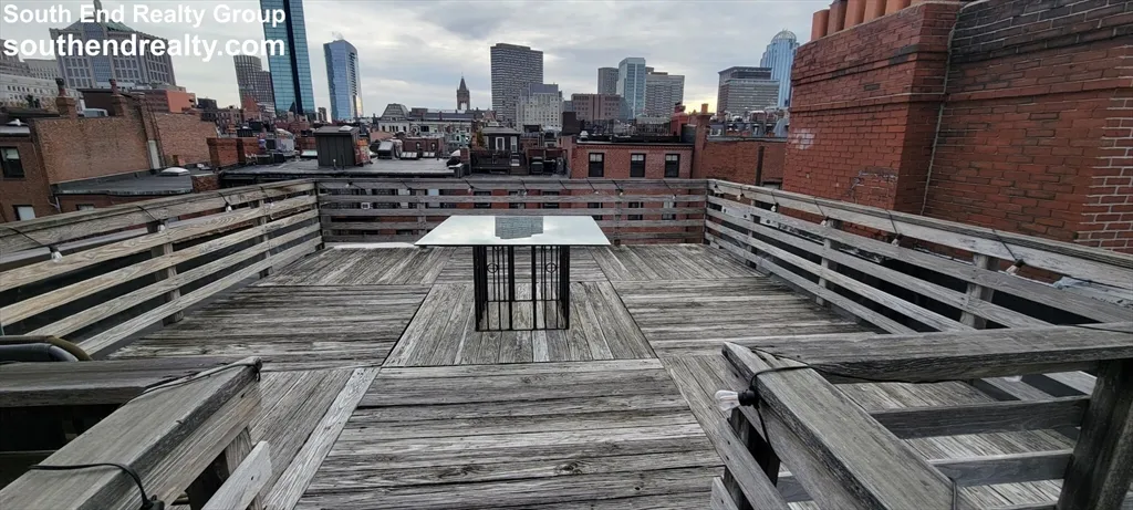 277 Beacon St, Back Bay