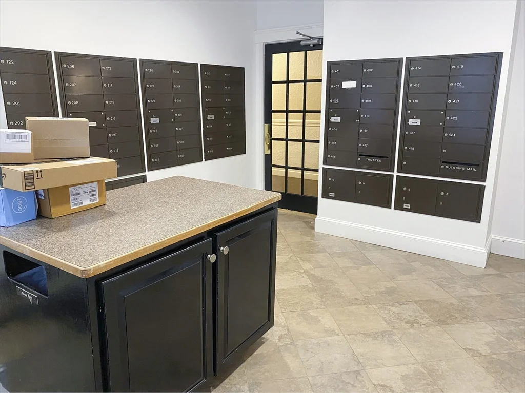 62 Queensberry St, Fenway