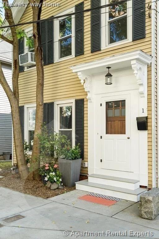 1 Riverside Pl, Riverside