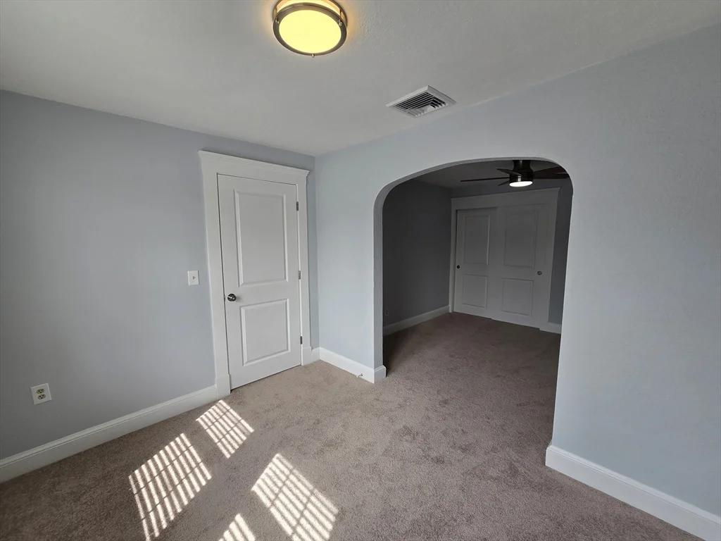 288 Pleasant St, Stoughton