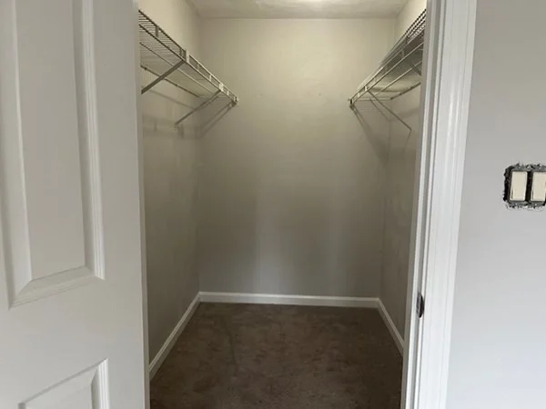 8 Ledgewood Way, Peabody