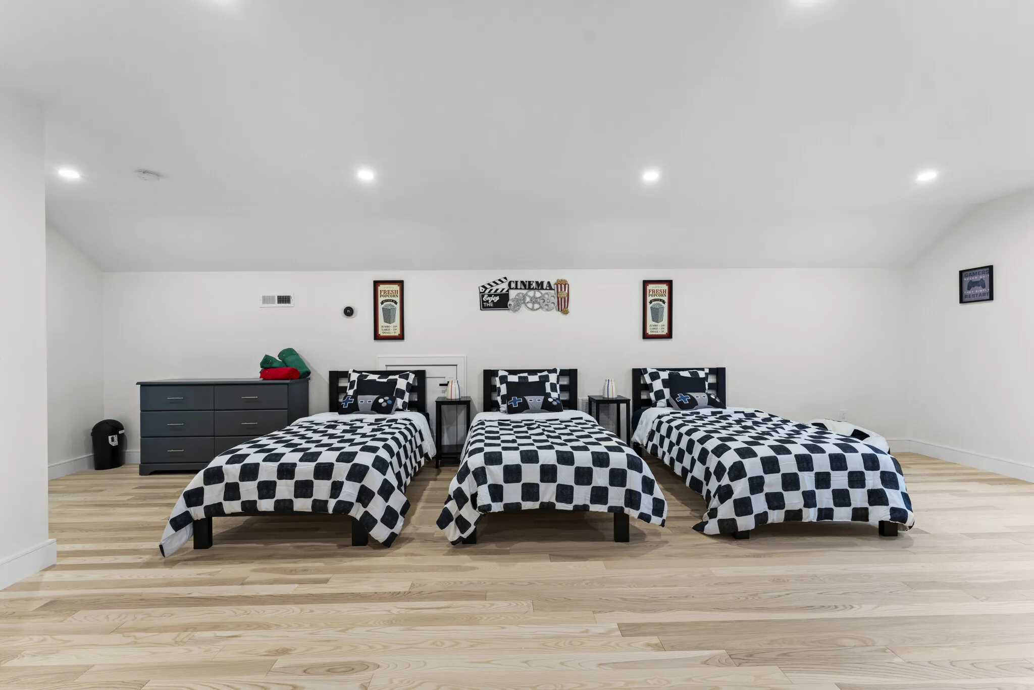 21 Bolton St, South Side