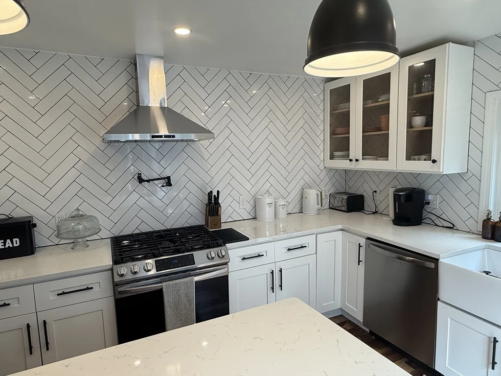 22 Linwood St, Holbrook