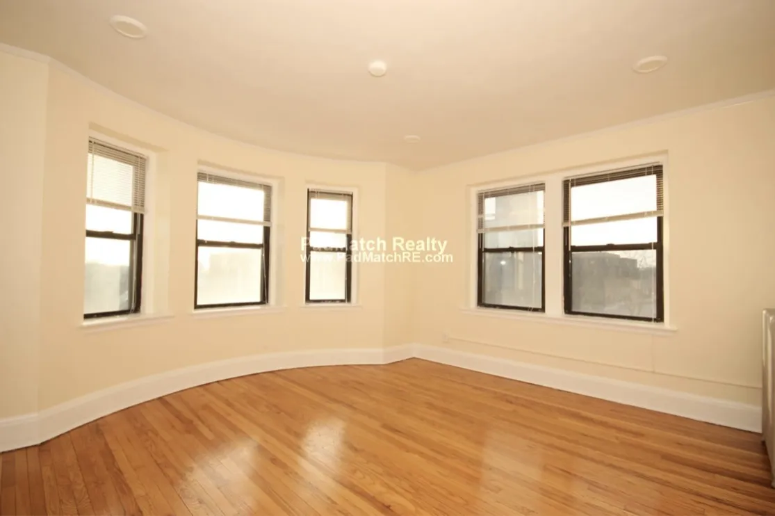 123 Highland Ave, Winter Hill