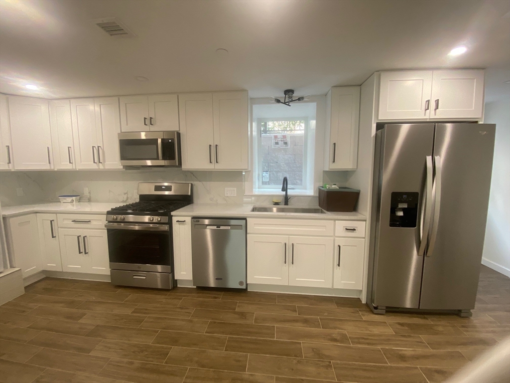 41 Wiltshire, Boston