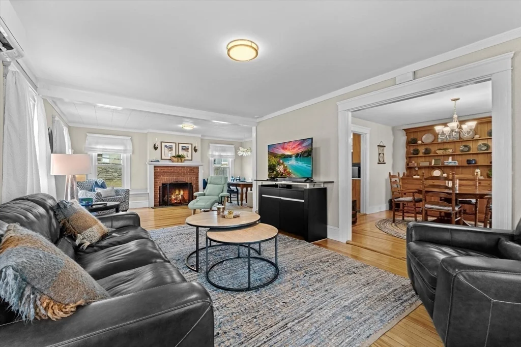 6 Davis Way, Worcester