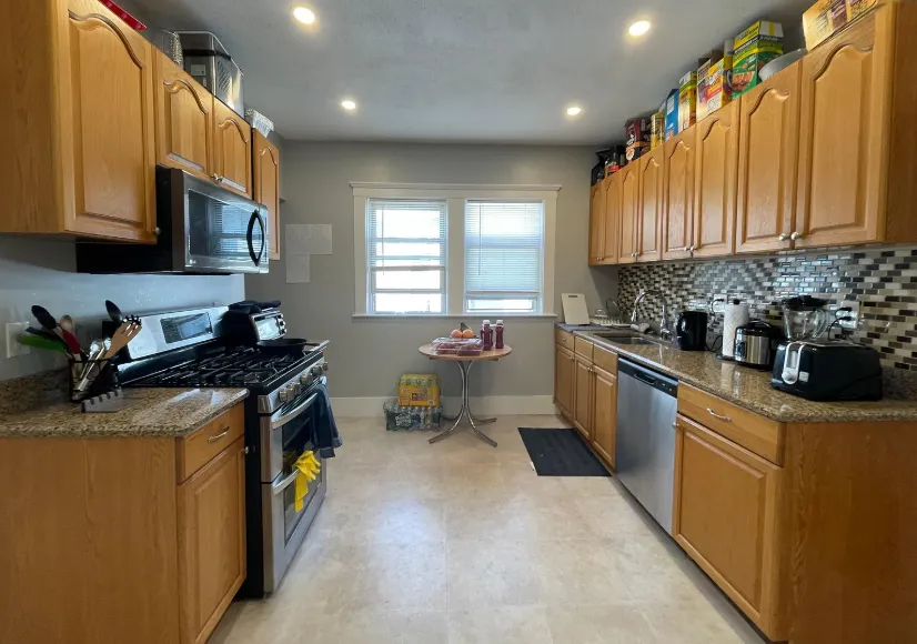 12 Berwick Rd, South Medford