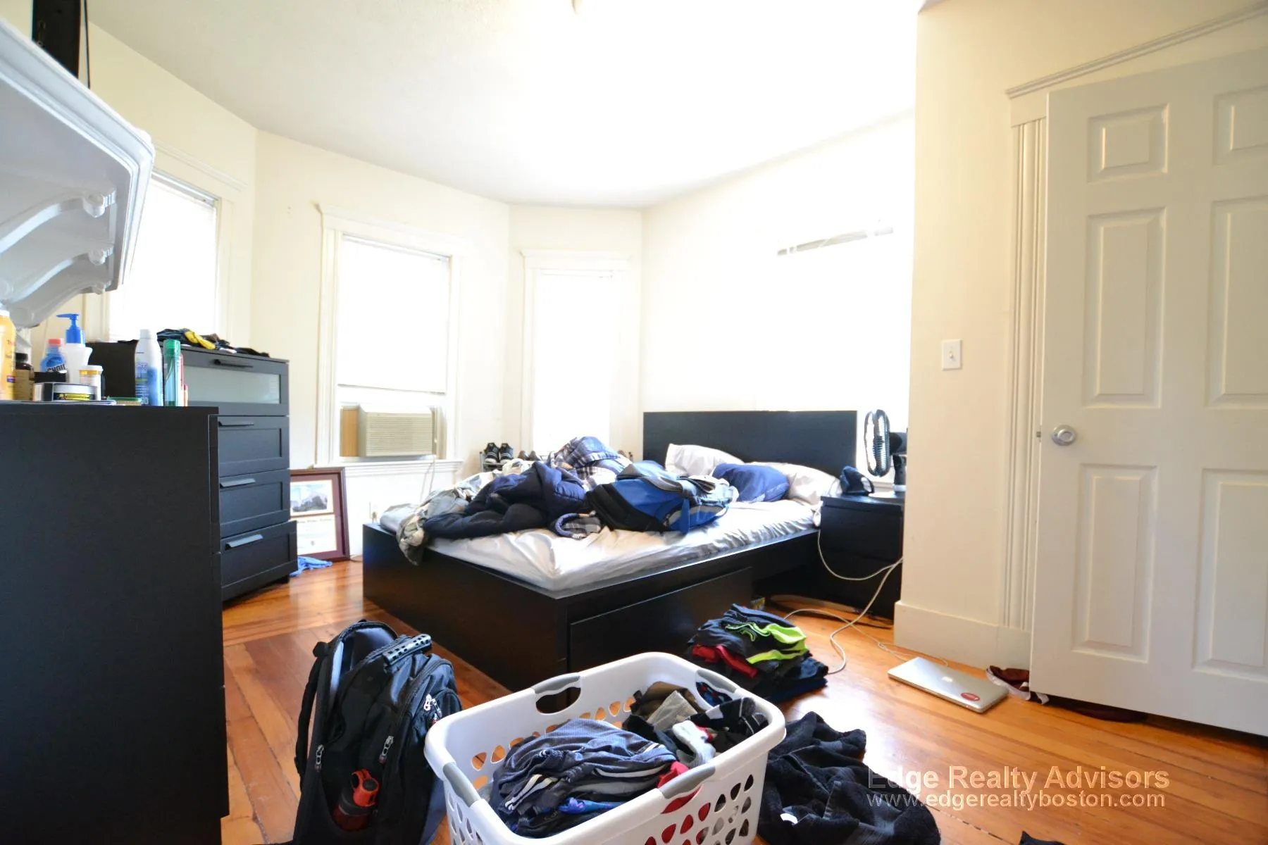 548 Washington St, Brighton