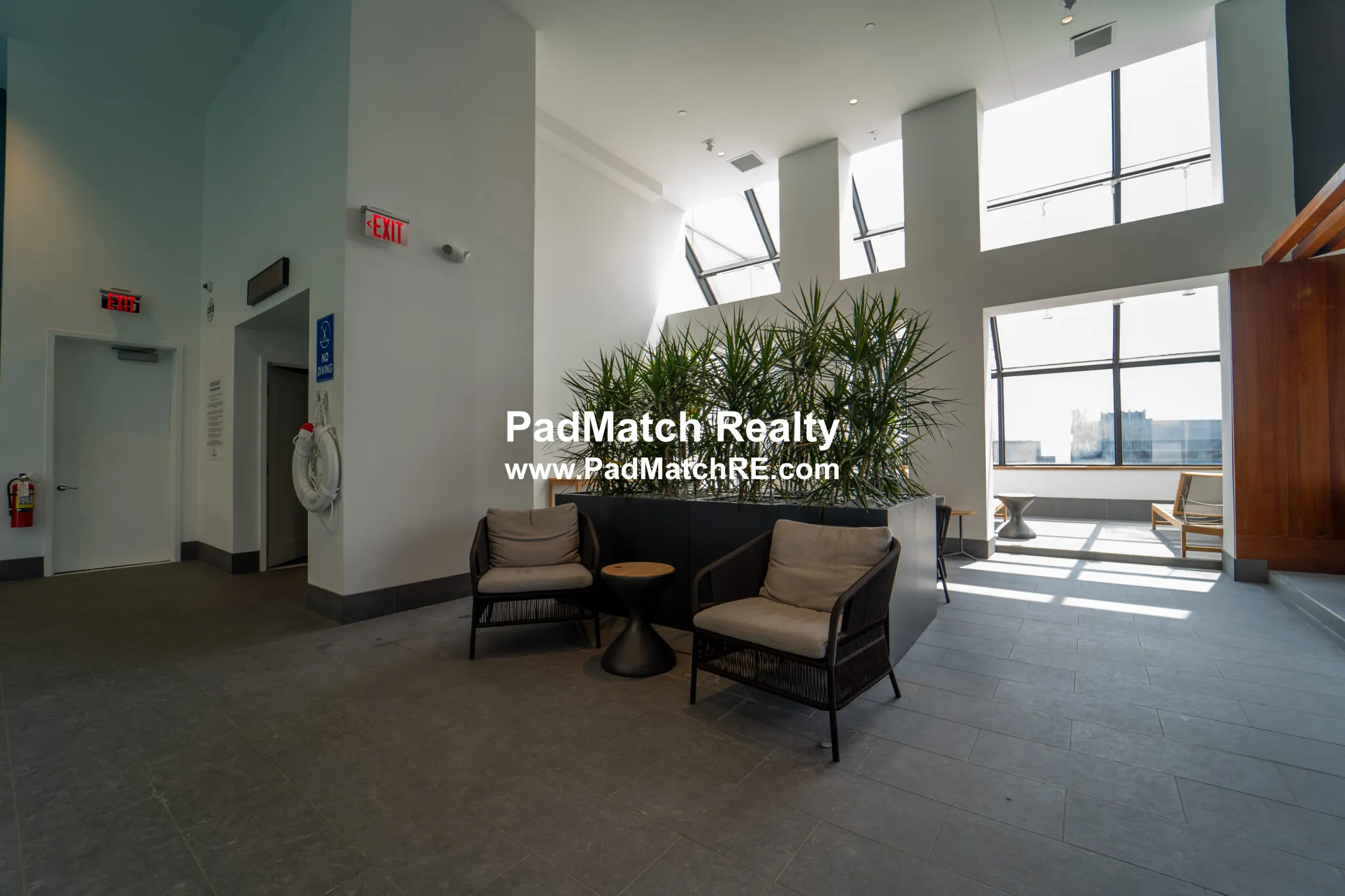 1 Devonshire Pl, Downtown