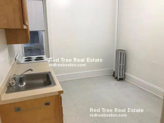 1375 Commonwealth Ave, Brighton