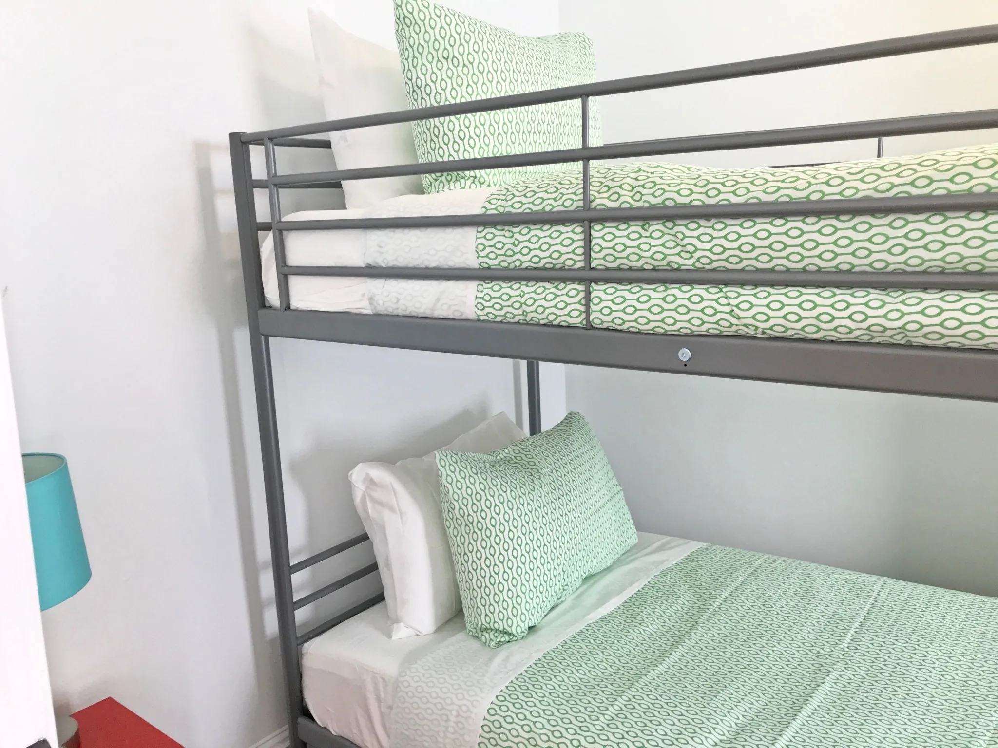 130 West 8th St, South Boston