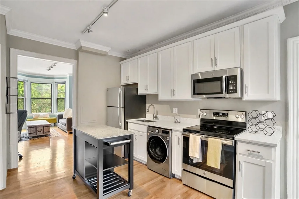 587 Tremont St, South End