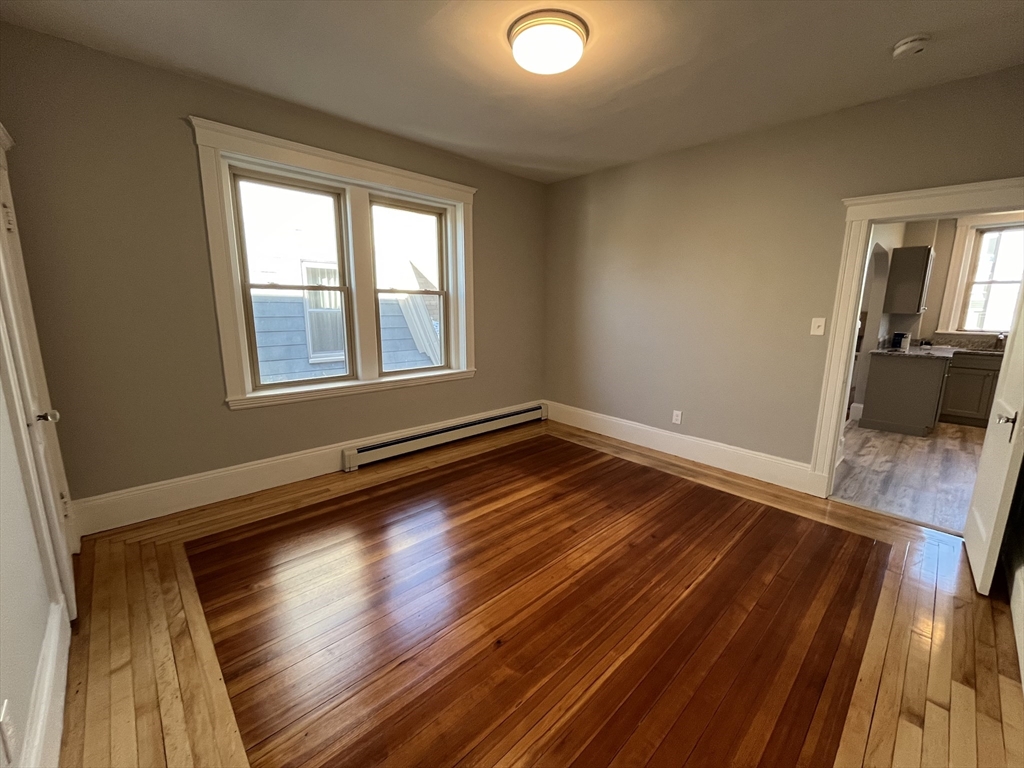 108 Bristol Rd, Somerville