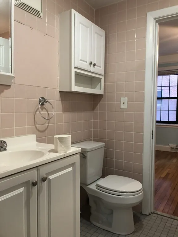 124 Bowdoin St, Beacon Hill