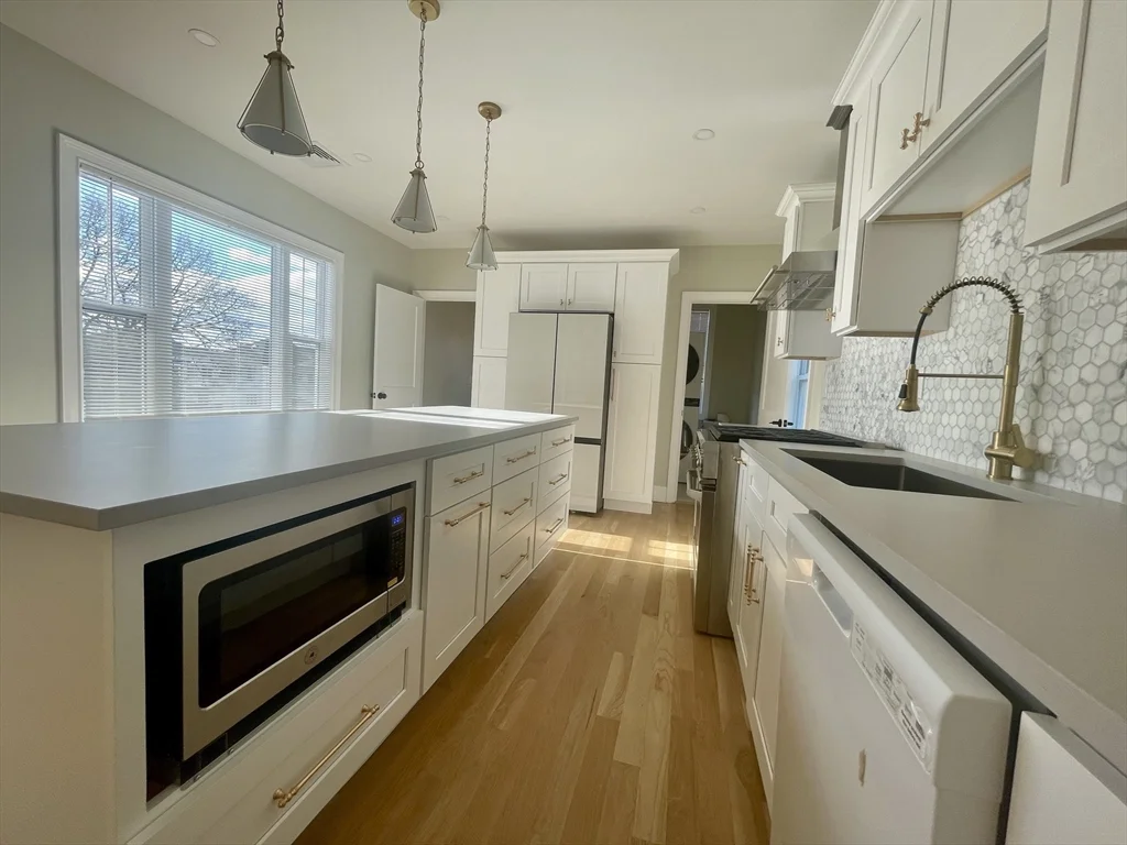 1166 Fellsway, Malden