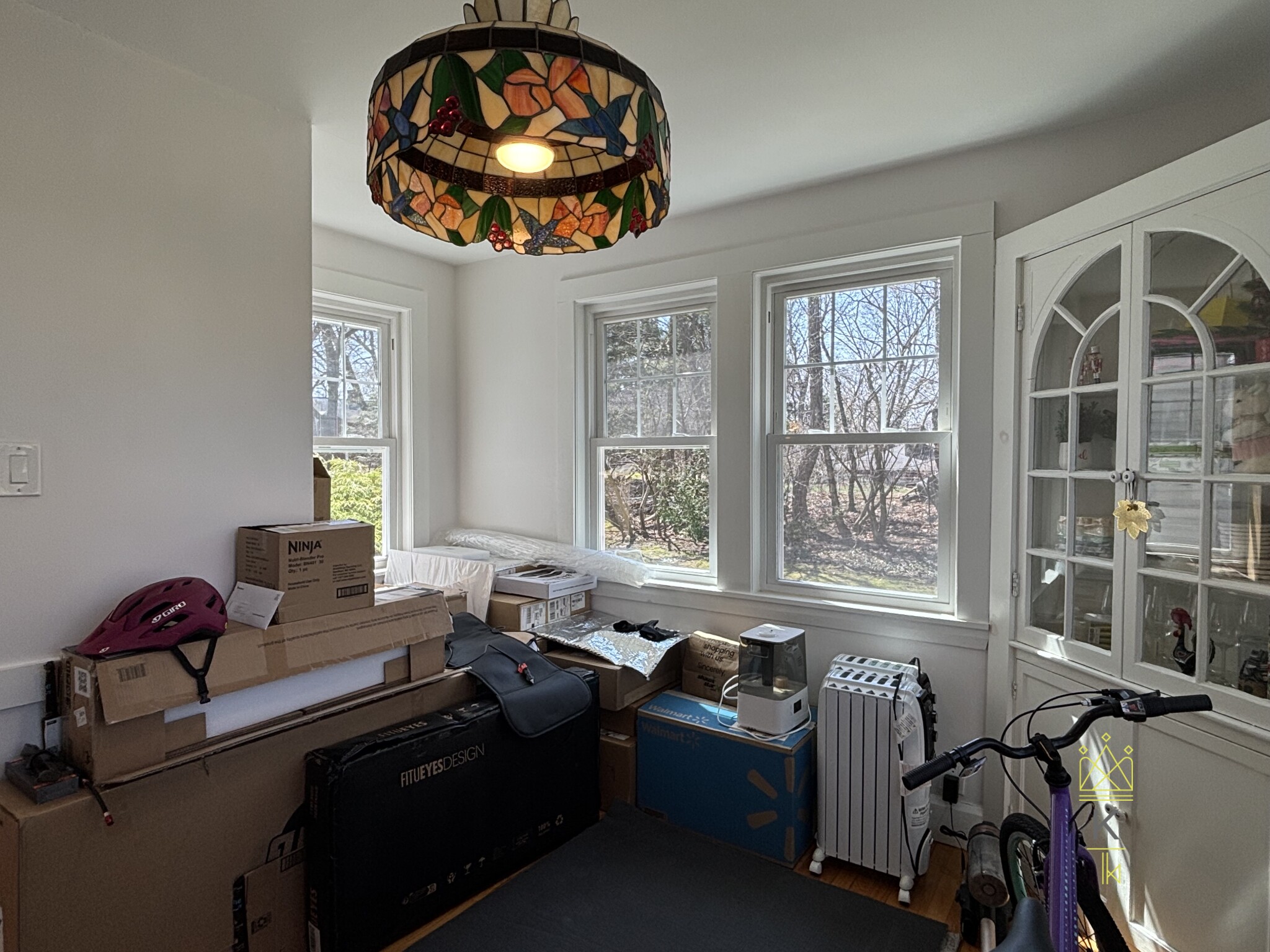 198 Wolcott Rd, Chestnut Hill