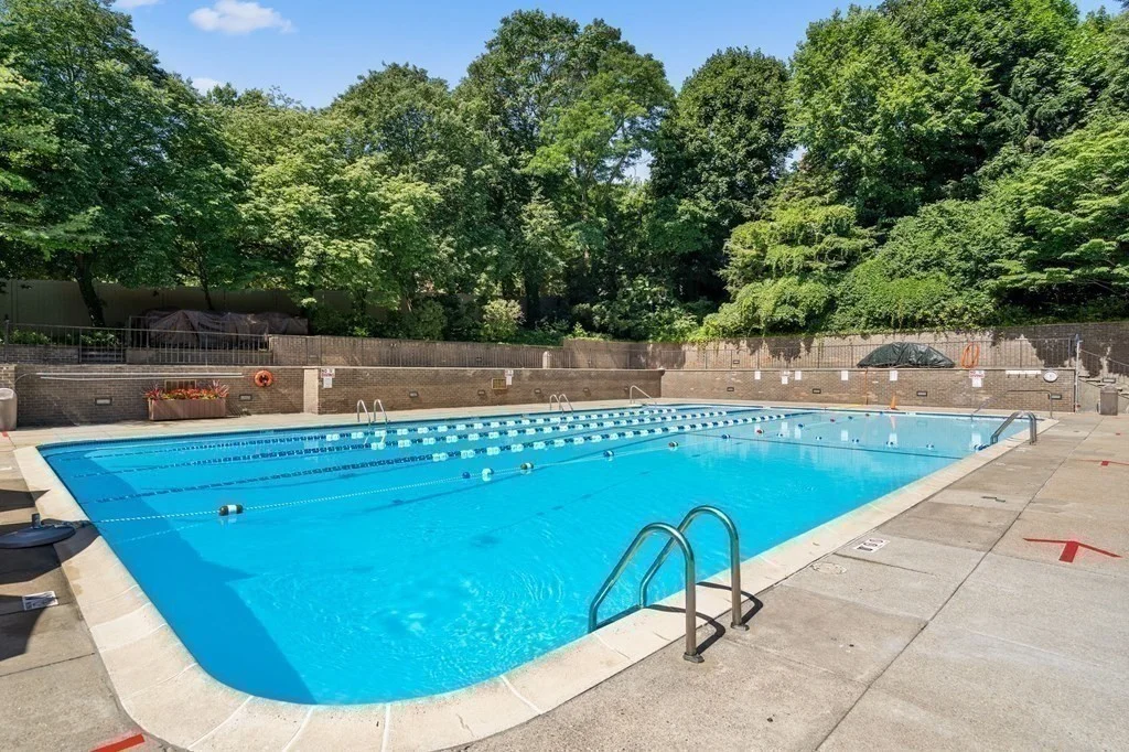 33 Pond Ave, Coolidge Corner